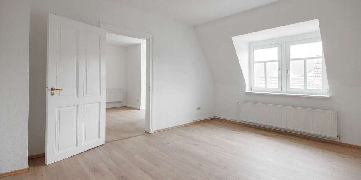 Etagenwohnung Grimma - 4 Zimmer, 104 m&sup2;, 775&euro; | Angebot:26004558