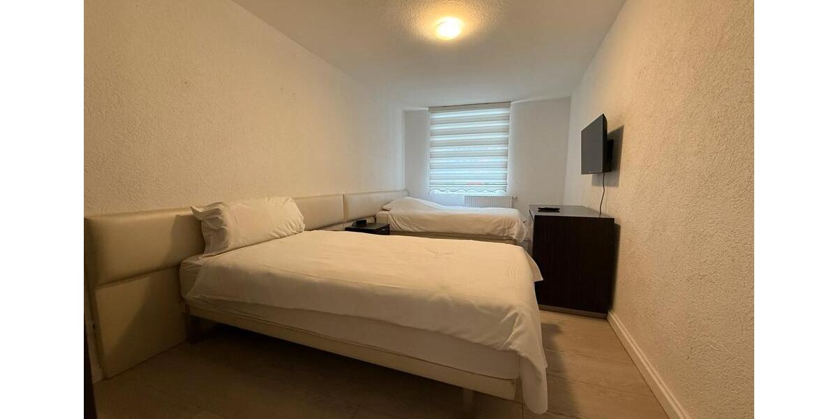 Wohnen auf Zeit Werdohl - 3 Zimmer, 110 m&sup2;, 15&euro; | Angebot:26127815
