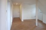 Dachgeschoßwohnung Schwerte - 3 Zimmer, 44 m&sup2;, 550&euro; | Angebot:25590121