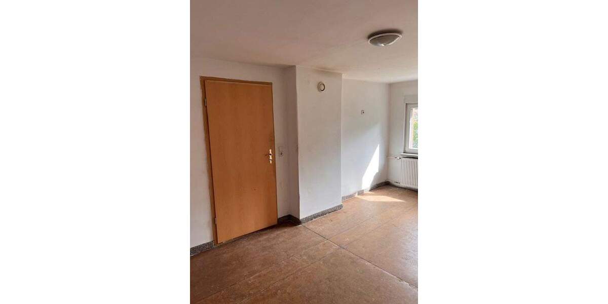 Doppelhaushälfte, 87 qm Wfl., 573 qm Grund, Kamin, neues Bad 3 zimmer