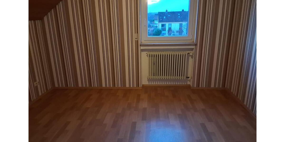 Dachgeschoßwohnung Haßfurt - 2.5 Zimmer, 60 m&sup2;, 500&euro; | Angebot:26484001