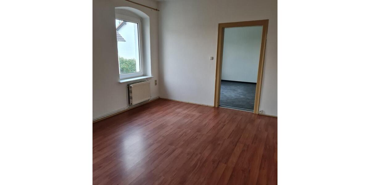 Etagenwohnung Ebersbach-Neugersdorf Neugersdorf - 2 Zimmer, 57 m&sup2;, 300&euro; | Angebot:25808033