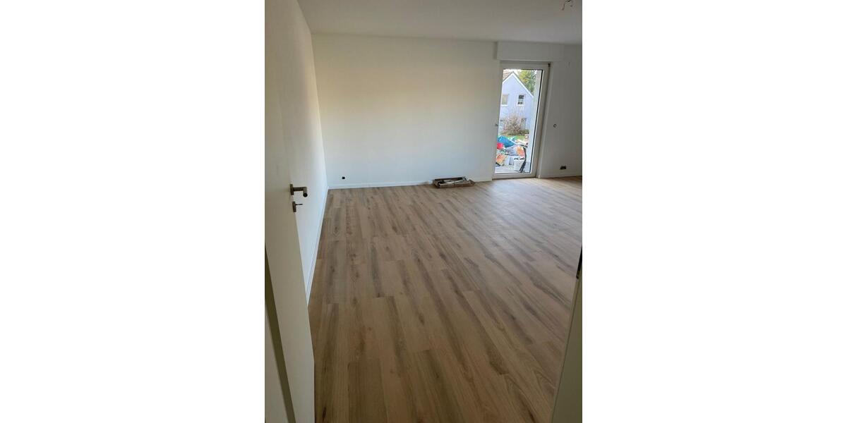 Erdgeschoßwohnung Iserlohn Sümmern - 3 Zimmer, 73 m&sup2;, 990&euro; | Angebot:24294342