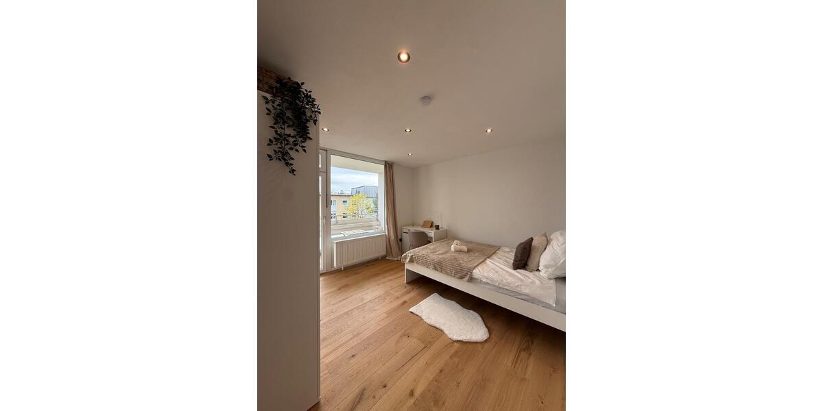 Wohnen auf Zeit München Bogenhausen - 4 Zimmer, 9 m&sup2;, 840&euro; | Angebot:26145138