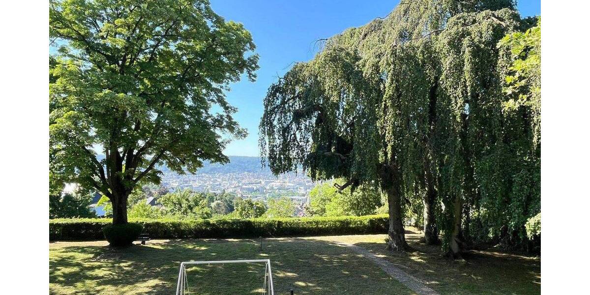 Reihenmittelhaus Stuttgart Nord - 7 Zimmer, 183 m&sup2;, 2.725&euro; | Angebot:26926626