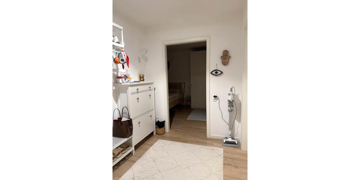 Erdgeschoßwohnung Frankfurt am Main Mitte-West - 3 Zimmer, 80 m&sup2;, 1.430&euro; | Angebot:26630973