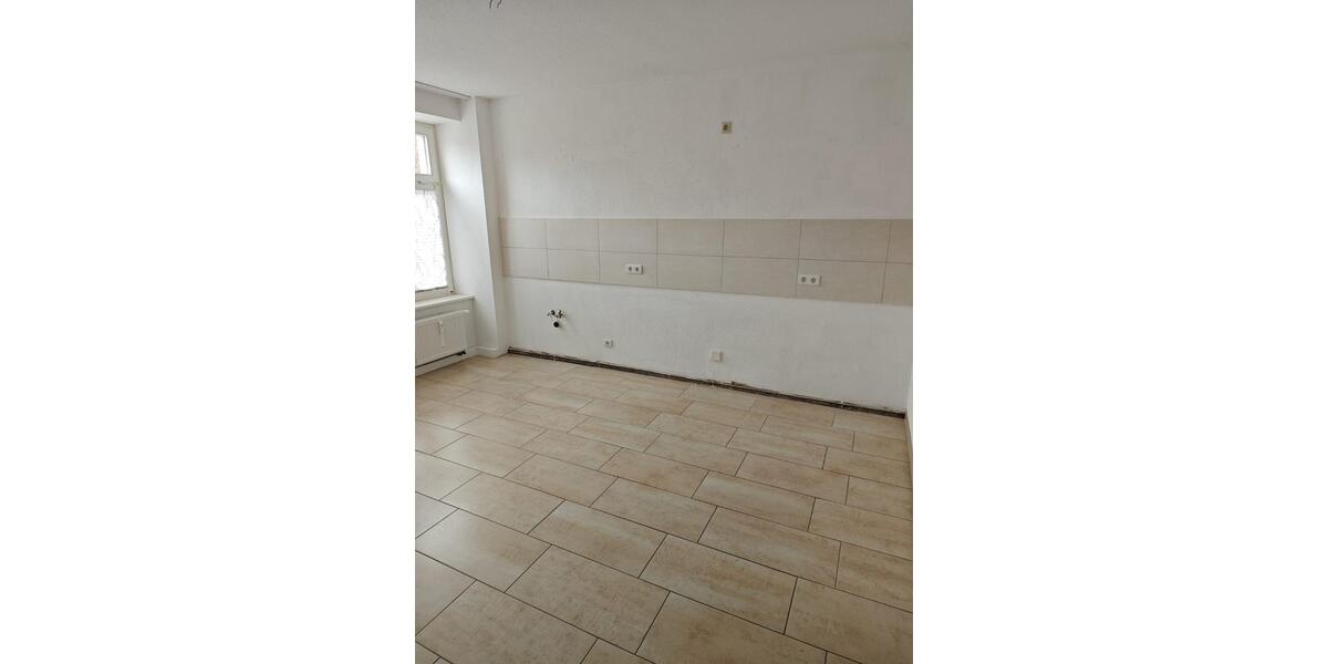 Etagenwohnung Gröningen - 3 Zimmer, 75 m&sup2;, 429&euro; | Angebot:25805156