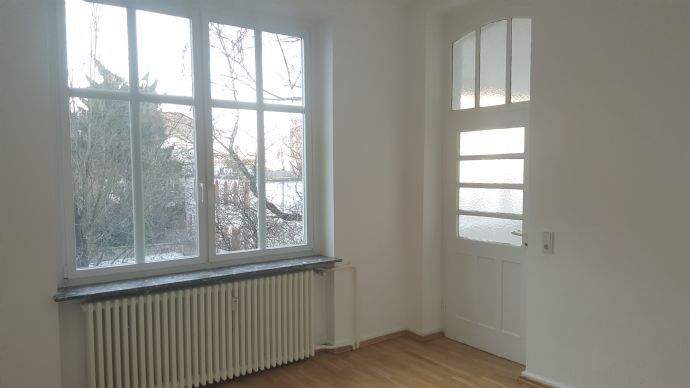 Etagenwohnung Saarbrücken Alt-Saarbrücken - 5 Zimmer, 156 m&sup2;, 1.300&euro; | Angebot:26750994