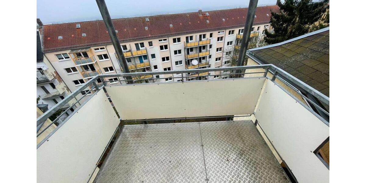 Dachgeschoßwohnung Plauen - 2 Zimmer, 49 m&sup2;, 254&euro; | Angebot:26178346