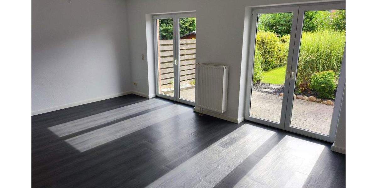 Reihenmittelhaus Albersdorf - 3 Zimmer, 130 m&sup2;, 1.100&euro; | Angebot:24251347