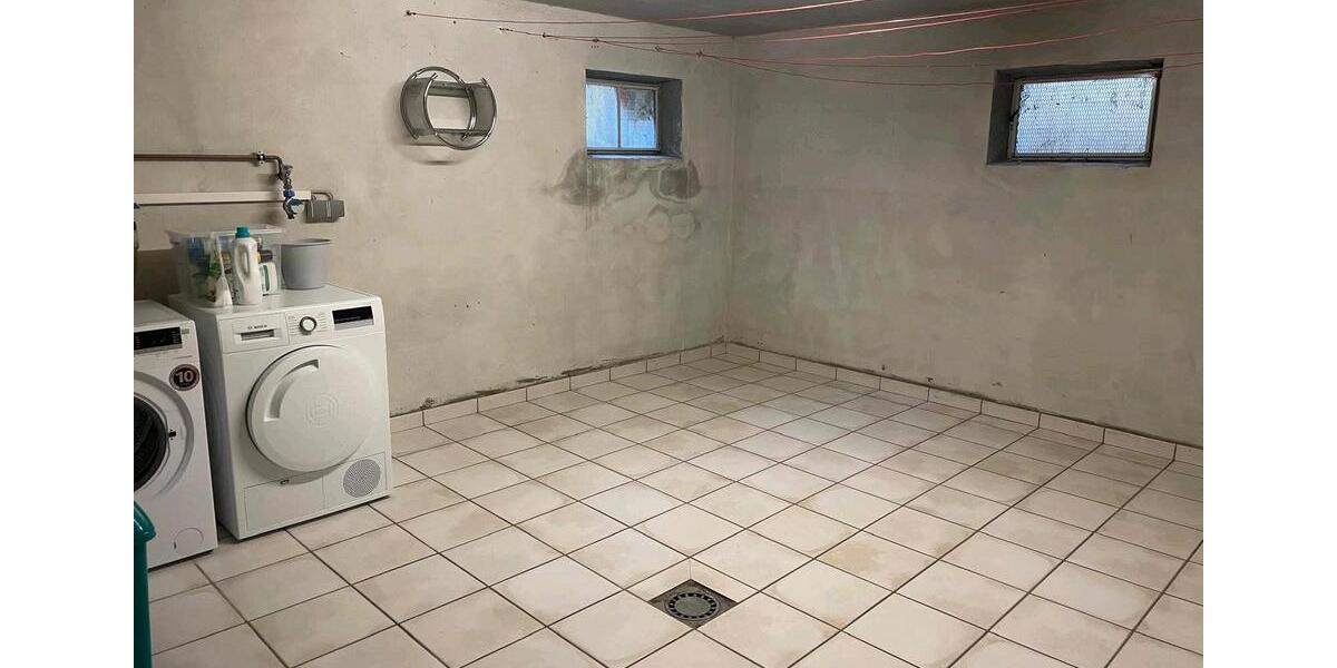 Dachgeschoßwohnung Eisfeld - 3 Zimmer, 69 m&sup2;, 550&euro; | Angebot:24654853