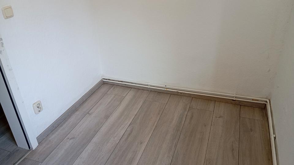Erdgeschoßwohnung Schwerin Neumühle - 1.5 Zimmer, 45 m&sup2;, 370&euro; | Angebot:26297286