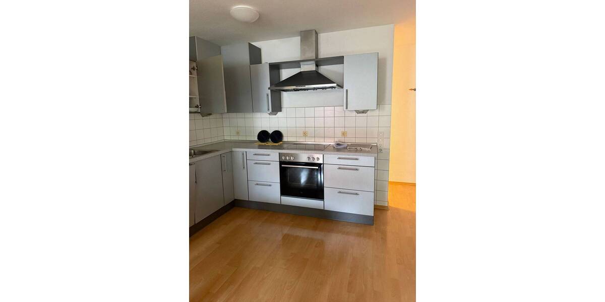 Etagenwohnung Vaihingen an der Enz - 3 Zimmer, 80 m&sup2;, 1.075&euro; | Angebot:26318503