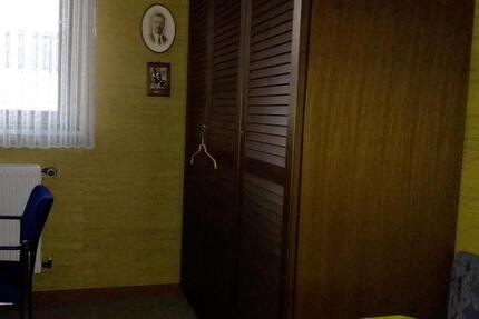 Möbliertes Zimmer für Wochenendheimfahrerin Nichtraucherin 1 zimmer