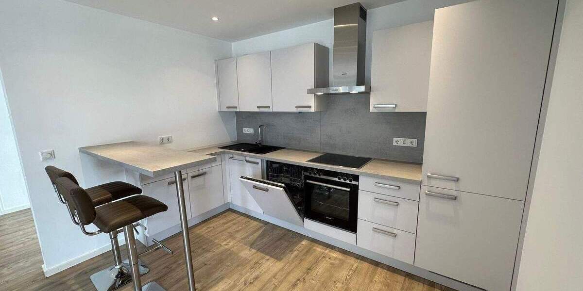 Etagenwohnung Trier Innenstadt - 2 Zimmer, 97 m&sup2;, 1.330&euro; | Angebot:26218013