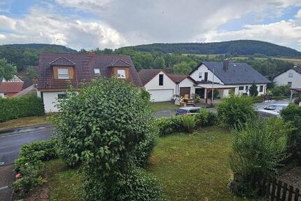 3-Zimmer-K-B-Wohnung, Garten + Balkon, Blick auf Schloss Saaleck