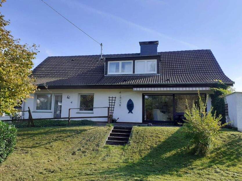 Einfamilienhaus mit schönem Garten in Engelskirchen Loope zu vermieten 7 zimmer