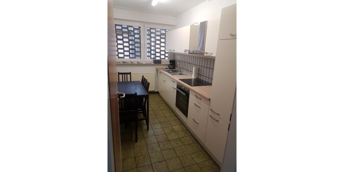 Wohnen auf Zeit Enger - 8 Zimmer, 240 m&sup2;, 20&euro; | Angebot:21097777