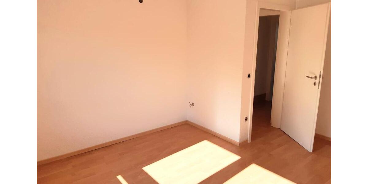 Etagenwohnung Püttlingen - 4 Zimmer, 101 m&sup2;, 780&euro; | Angebot:26227428