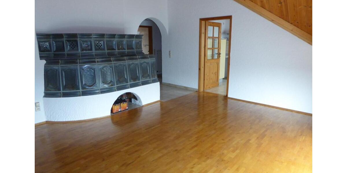 Dachgeschoßwohnung Mainz Laubenheim - 3 Zimmer, 100 m&sup2;, 1.300&euro; | Angebot:25619947