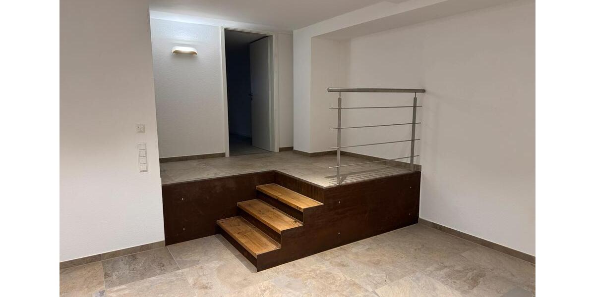 Erdgeschoßwohnung Freudenstadt - 2 Zimmer, 95 m&sup2;, 1.465&euro; | Angebot:25457003