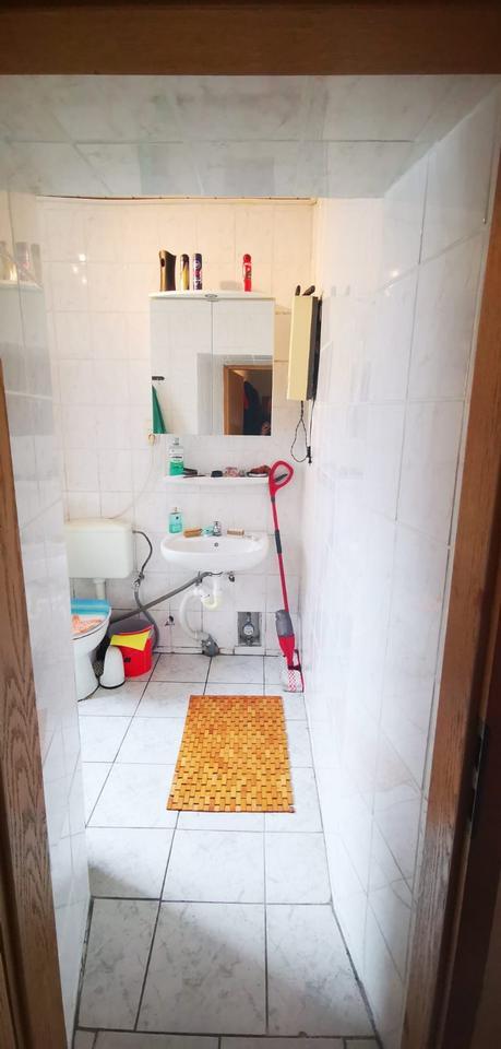 Wohnung ZU VERMIETEN