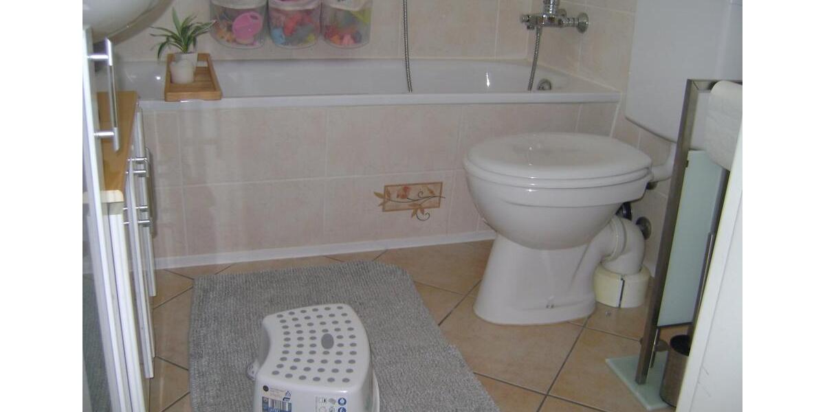 Wohnung 3 ZKB Gast WC+Dusche PKW-Stellplatz 3 zimmer