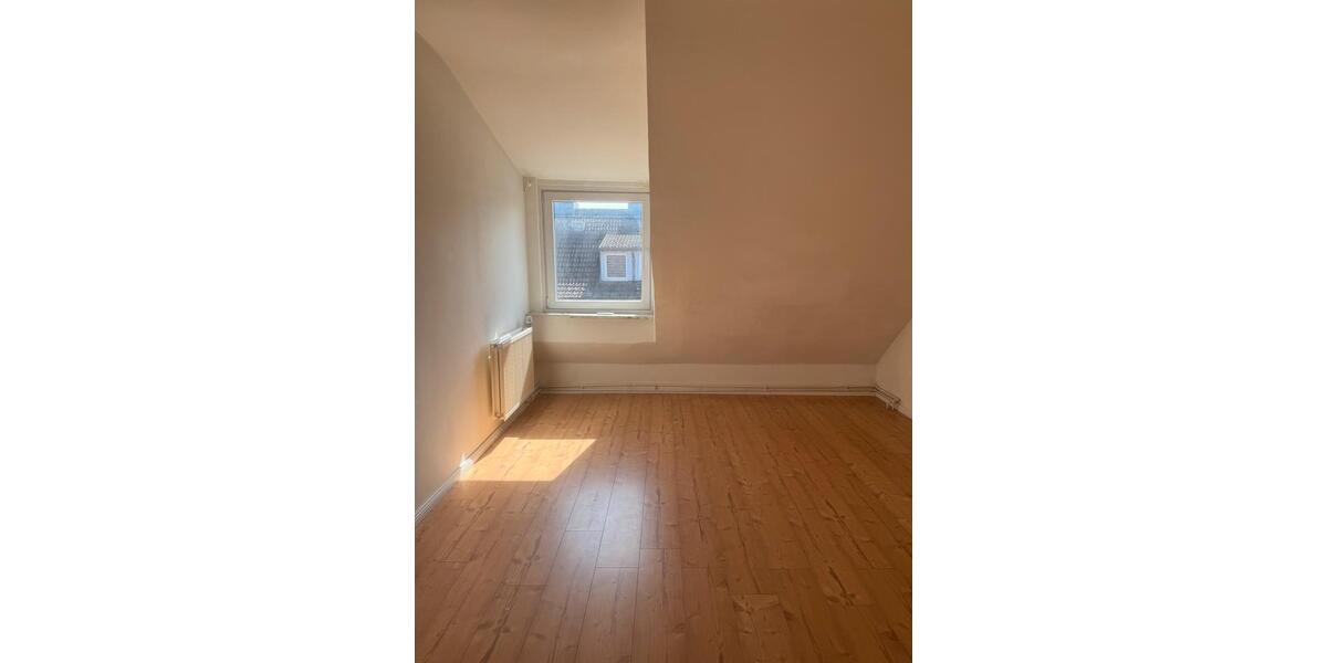 Dachgeschoßwohnung Hamburg Wandsbek - 1 Zimmer, 20 m&sup2;, 750&euro; | Angebot:26546679