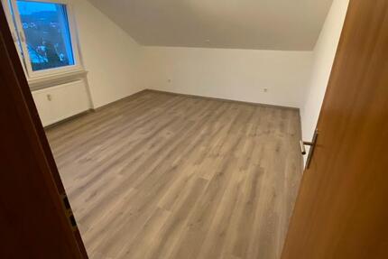 Wohnung Lauterbach (Hessen) - 4 Zimmer, 106 m&sup2;, 800&euro; | Angebot:25814286