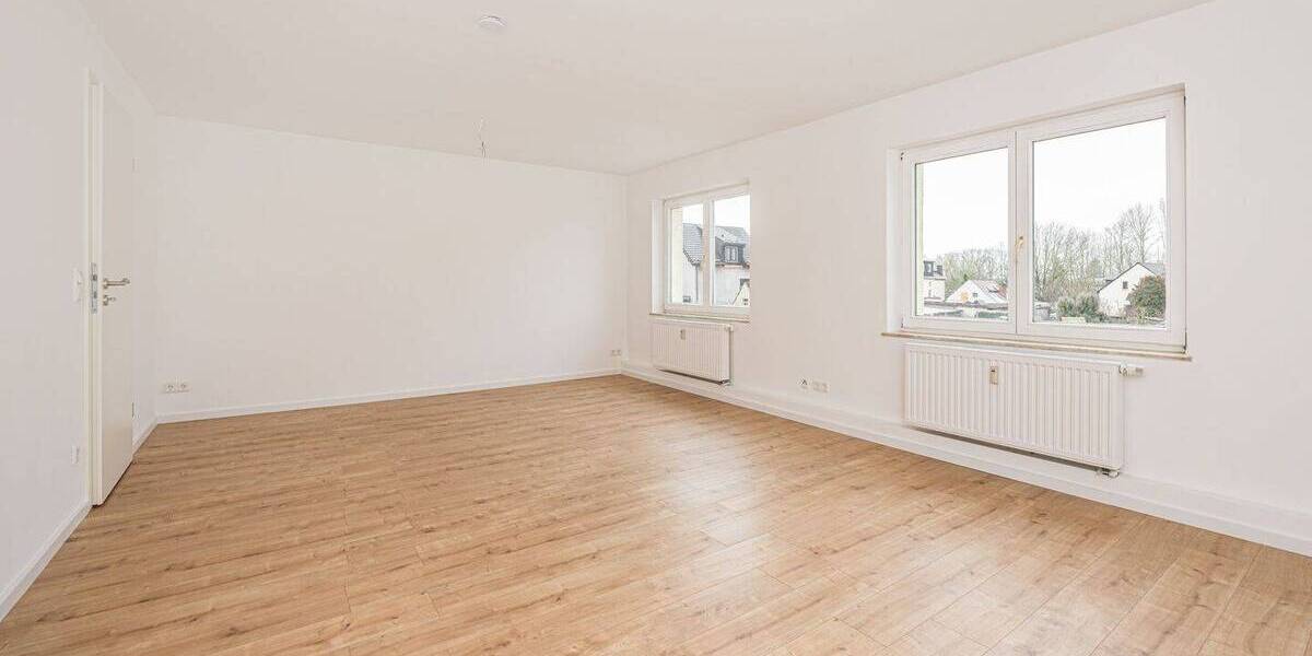 Etagenwohnung Borna Neukirchen - 3 Zimmer, 74 m&sup2;, 666&euro; | Angebot:25912919