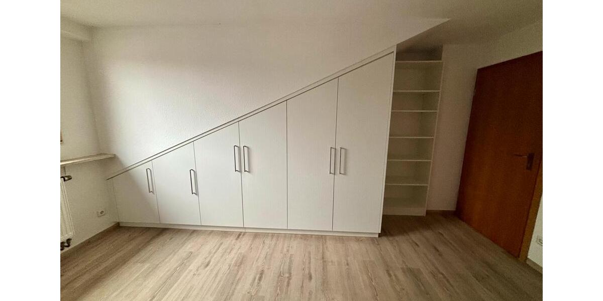 Dachgeschoßwohnung Allersberg Eismannsdorf - 3 Zimmer, 114 m&sup2;, 1.300&euro; | Angebot:24728300