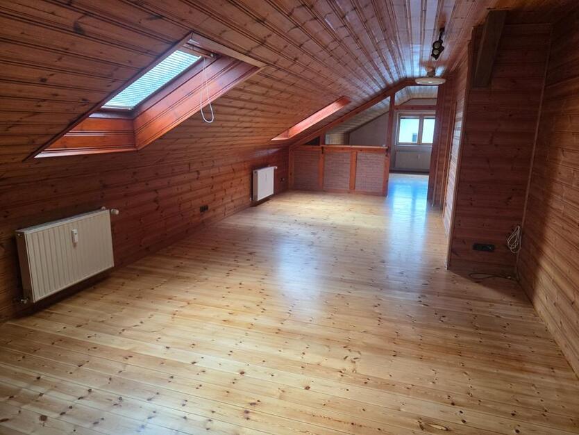~ Provisionsfrei ~ 91m² Dachgeschoßwohnung in Nieder-Hilbersheim