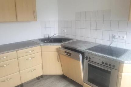 Gemütliche Wohnung, Küche & Stellplatz - ideal für Berufstätigige 3 zimmer