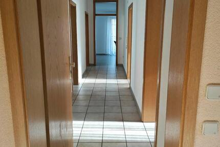 Wohnung Augsburg Innenstadt - 3 Zimmer, 77 m&sup2;, 700&euro; | Angebot:25650992