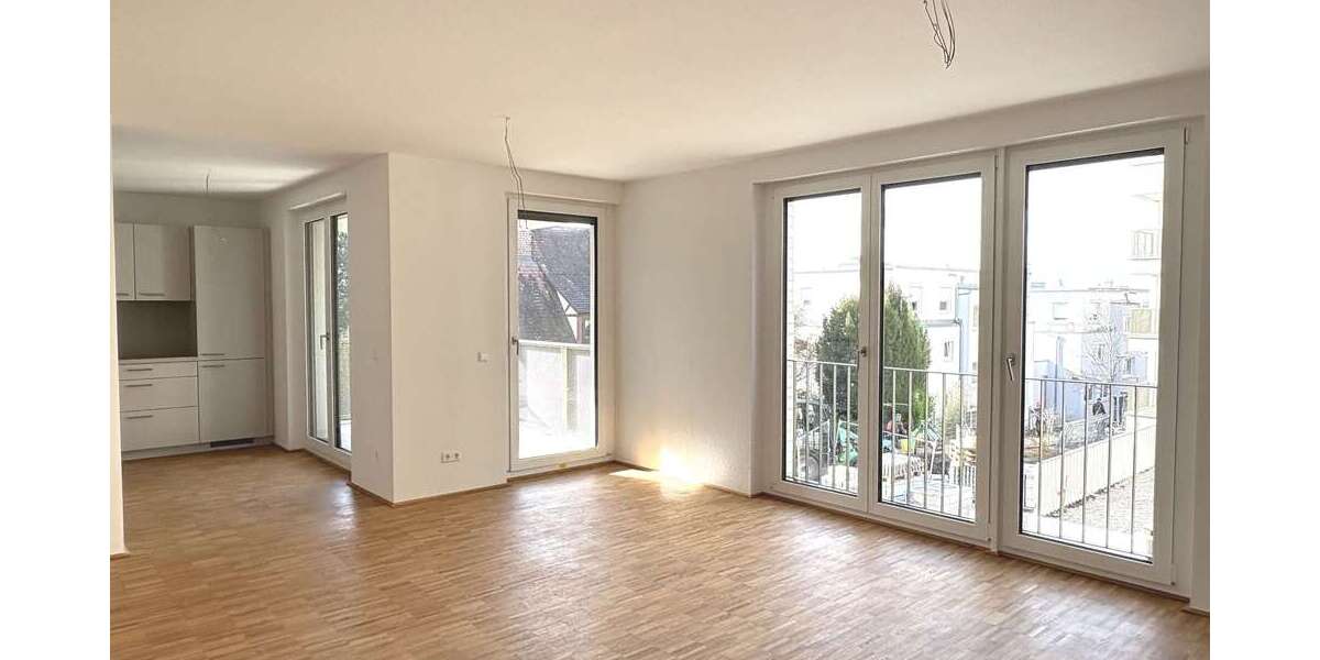 Etagenwohnung Leonberg - 4 Zimmer, 101 m&sup2;, 1.845&euro; | Angebot:25193786