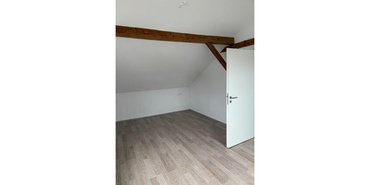 Dachgeschoßwohnung Bad Saulgau - 2 Zimmer, 72 m&sup2;, 700&euro; | Angebot:26574172