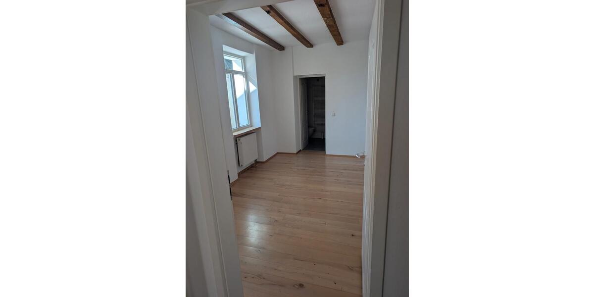 Etagenwohnung Großbottwar - 2 Zimmer, 64 m&sup2;, 750&euro; | Angebot:26619557