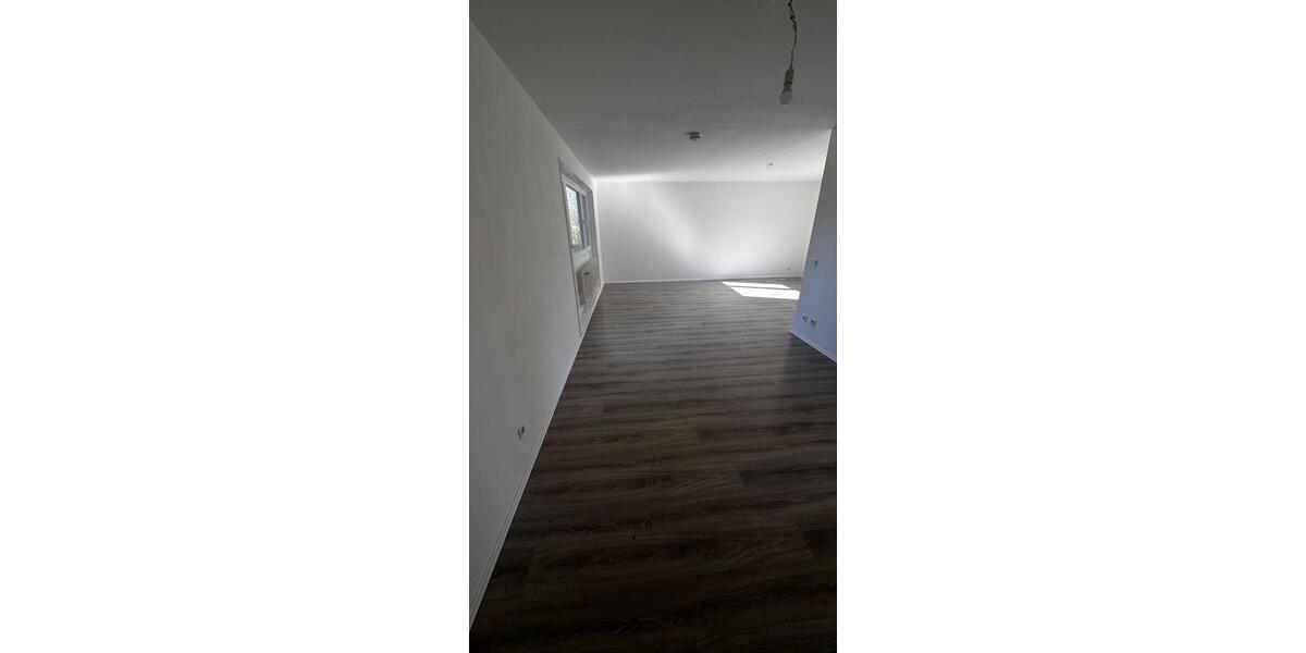 Erdgeschoßwohnung Bad Berleburg - 4 Zimmer, 98 m&sup2;, 760&euro; | Angebot:26564661