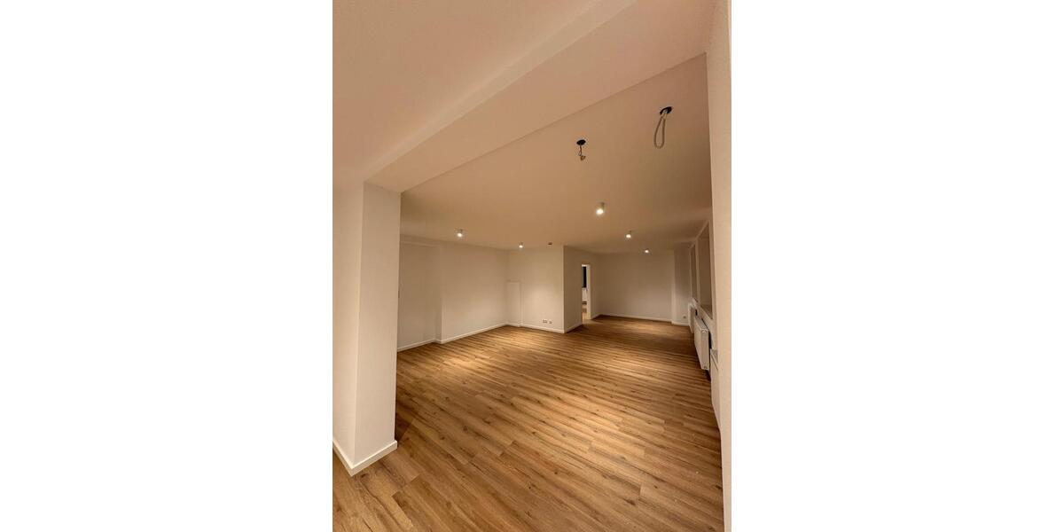 2-Zimmer-Wohnung Stadtamhof- Erstbezug nach Komplettsanierung! 2 zimmer