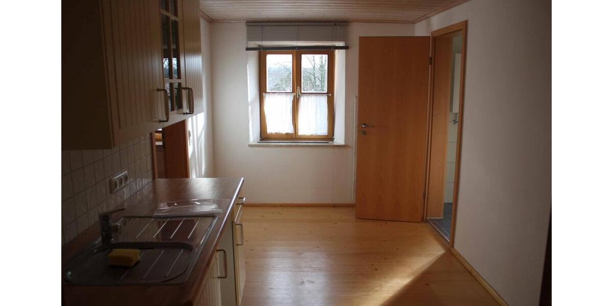 Etagenwohnung Wenzenbach - 2 Zimmer, 40 m&sup2;, 350&euro; | Angebot:26676115