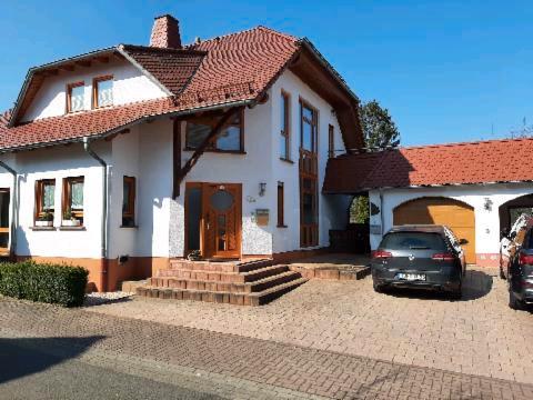 Schöne, bei Bedarf möblierte Wohnung ab sofort in Waldmohr 3 zimmer