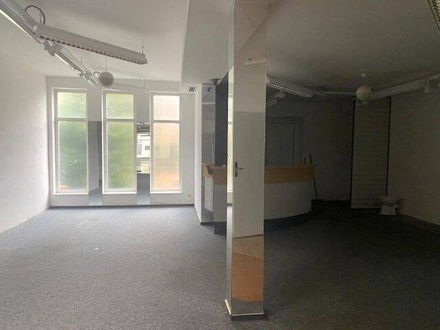 Gewerbeobjekt Güstrow - 4 Zimmer, 1.500&euro; | Angebot:25745739
