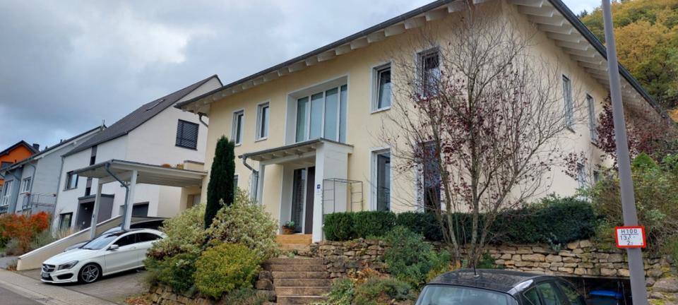 hochwert. 3ZKB + 1 Abstellr. Whg. m. 2 Terrassen u. Einbauküche 4 zimmer