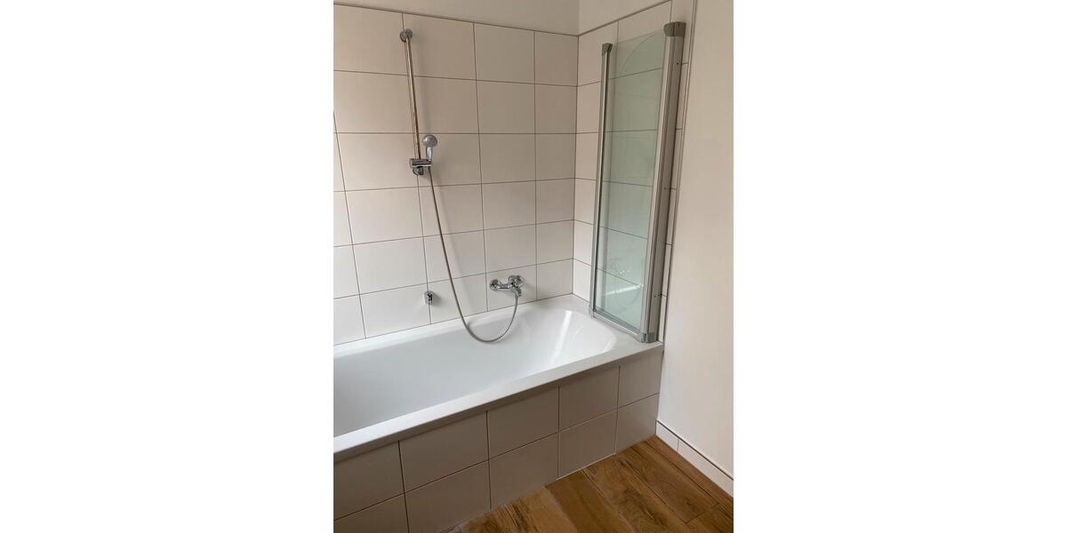 Etagenwohnung Eisenach - 1 Zimmer, 48 m&sup2;, 350&euro; | Angebot:25805247