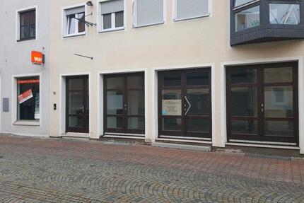 Gewerbeobjekt Neumarkt in der Oberpfalz Altenhof - 690&euro; | Angebot:24804847