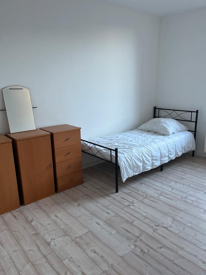 Monteurwohnung Handwerkerunterkunft – 140 m² – 15 €BettNacht zimmer