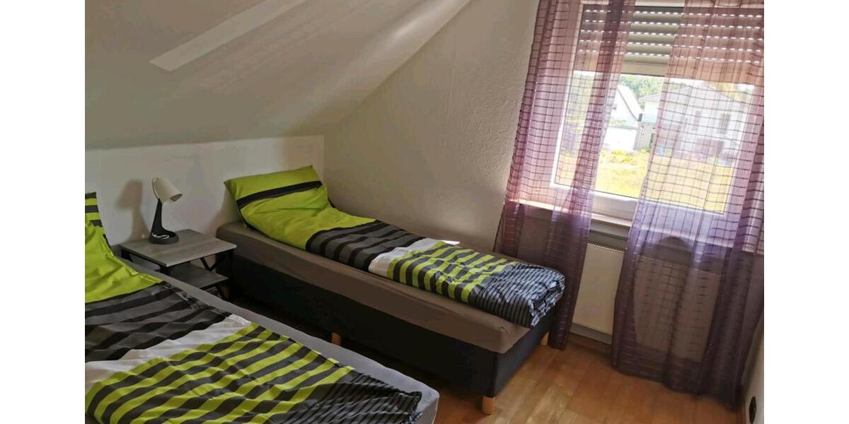 Wohnen auf Zeit Bad Oeynhausen - 5 Zimmer, 15 m&sup2;, 500&euro; | Angebot:26337032