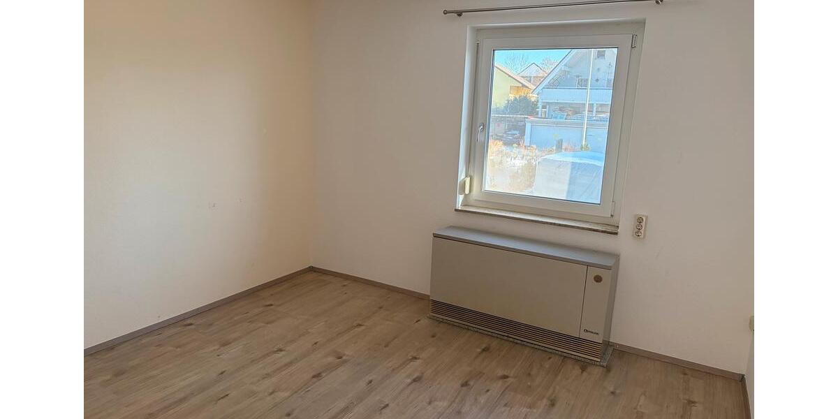 Etagenwohnung Dunningen - 4.5 Zimmer, 118 m&sup2;, 700&euro; | Angebot:25815171