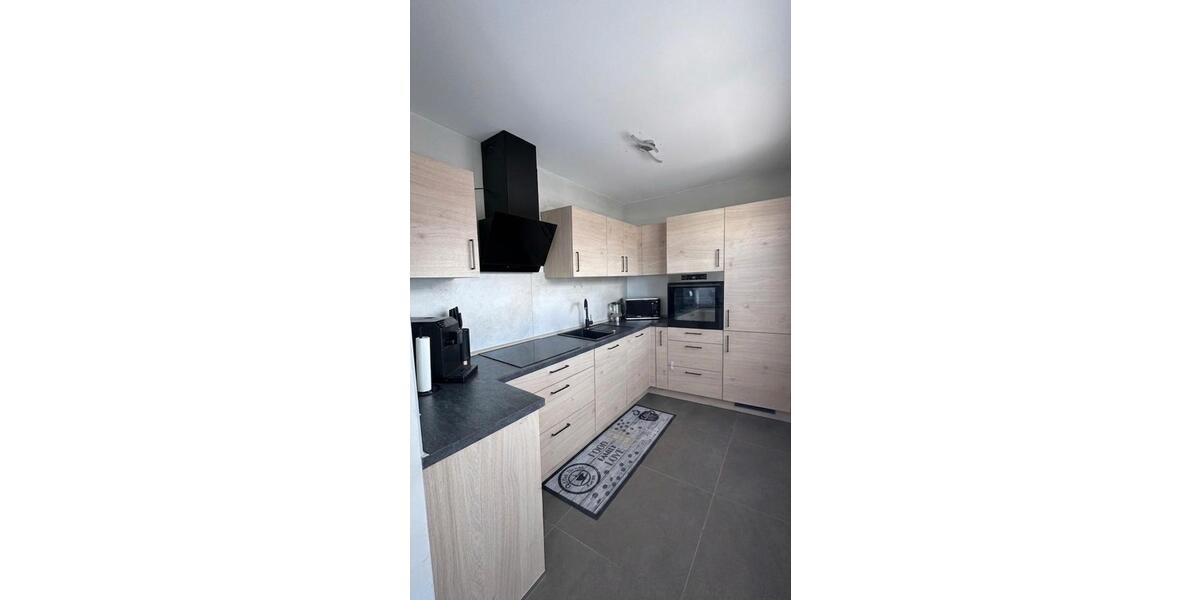Etagenwohnung Schwandorf - 3 Zimmer, 110 m&sup2;, 1.200&euro; | Angebot:26631623