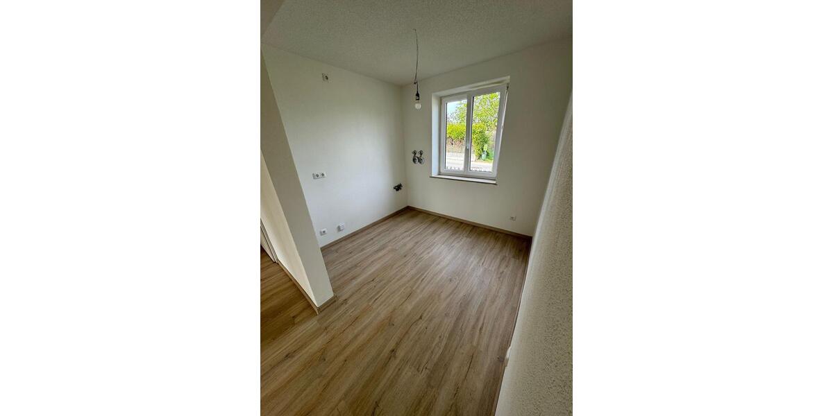 Erdgeschoßwohnung Gerzen - 3 Zimmer, 70 m&sup2;, 1.000&euro; | Angebot:24841185